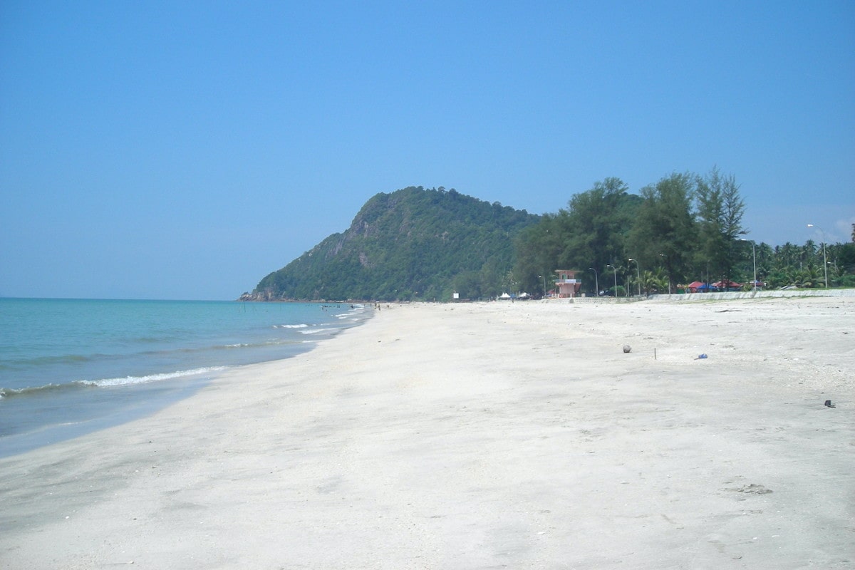 Air Papan Beach (Pantai Air Papan)