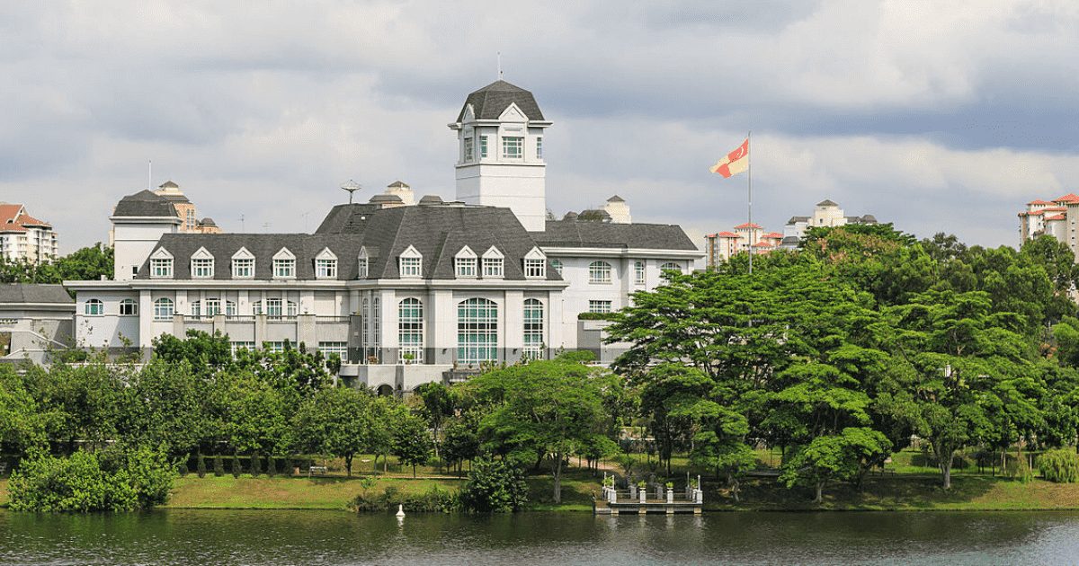 Darul Ehsan Palace (Istana Darul Ehsan)