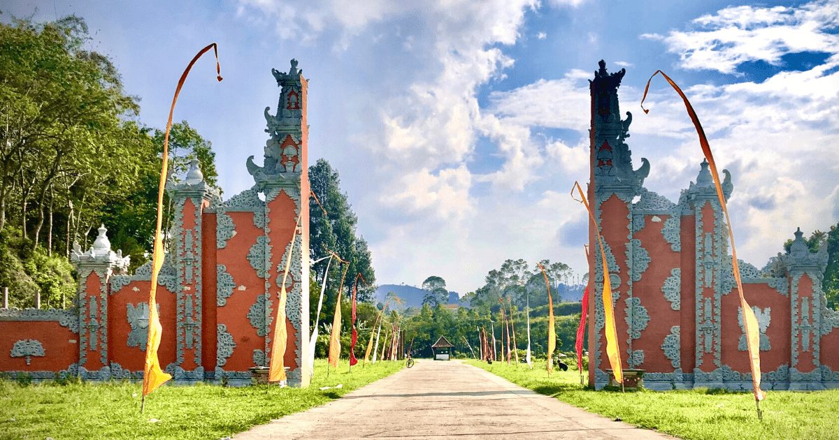 Taman Lembah Dewata (Lembah Dewata Garden)