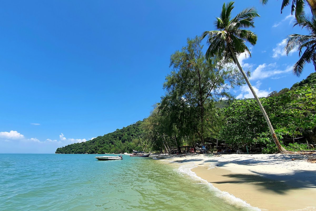 Monkey Beach (Pantai Teluk Duyung)