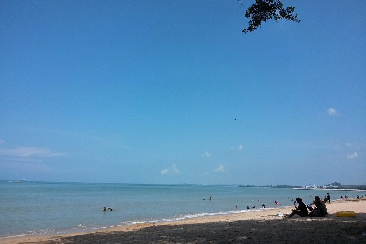 Pengkalan Balak Beach (Pantai Pengkalan Balak)