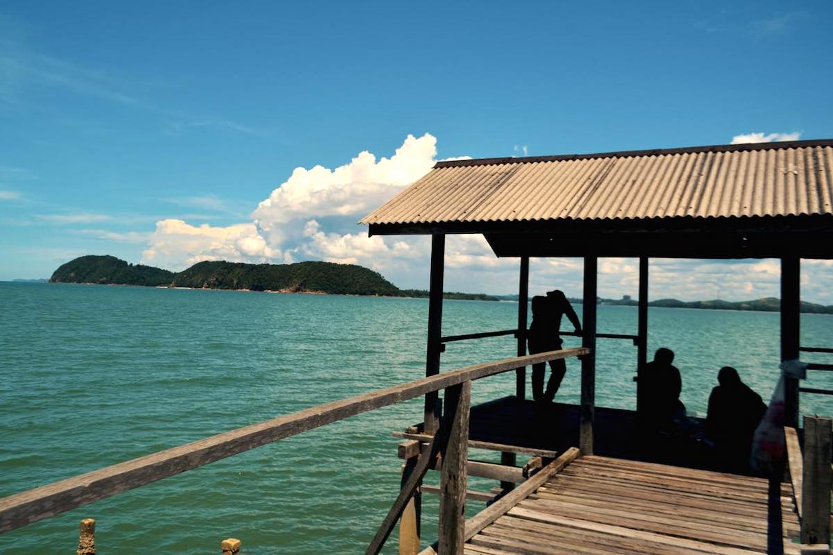 Teluk Buih Beach (Pantai Teluk Buih), Mersing