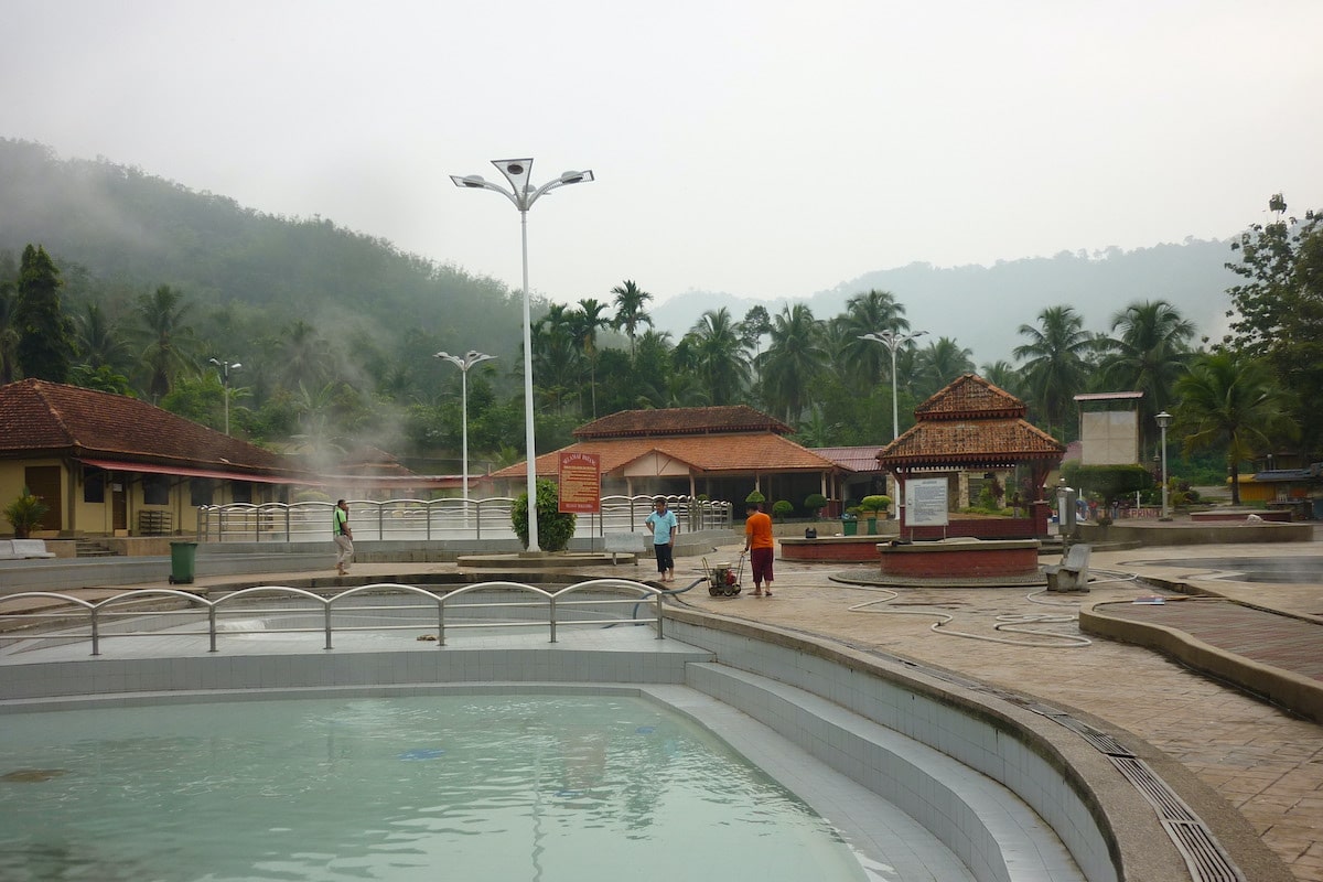 Kolam Air Panas Ulu Legong